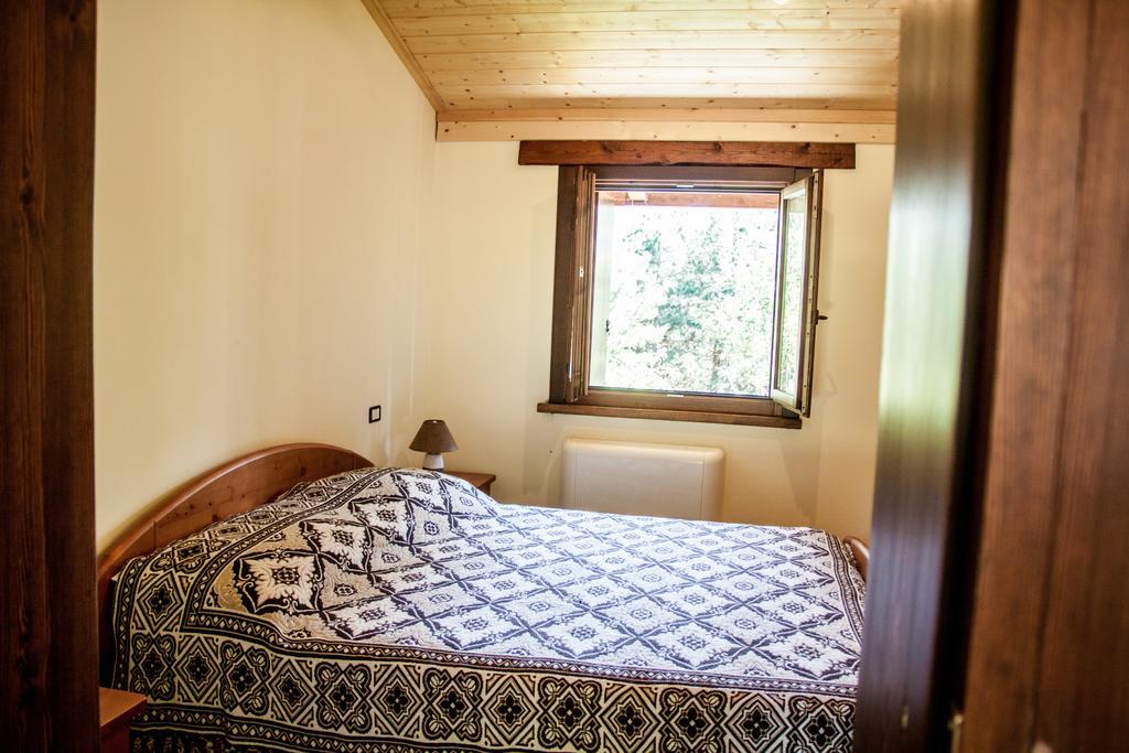 La Taverna Dei Briganti Hotel Cotronei Room photo