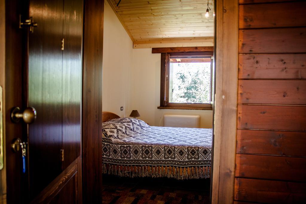La Taverna Dei Briganti Hotel Cotronei Room photo