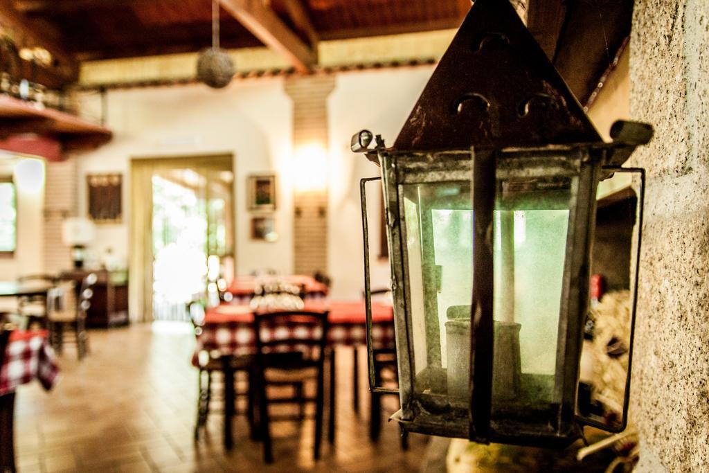 La Taverna Dei Briganti Hotel Cotronei Exterior photo